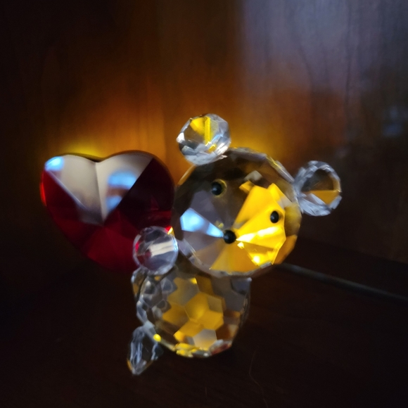 CRYSTAL WORLD ♥️ Vintage Heavy Crystal Teddy Bear Holding | Leaning on Red Heart - Picture 5 of 17